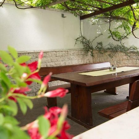 Apartment Vida - Amazing Place With Garden And Terrace Fiume Esterno foto