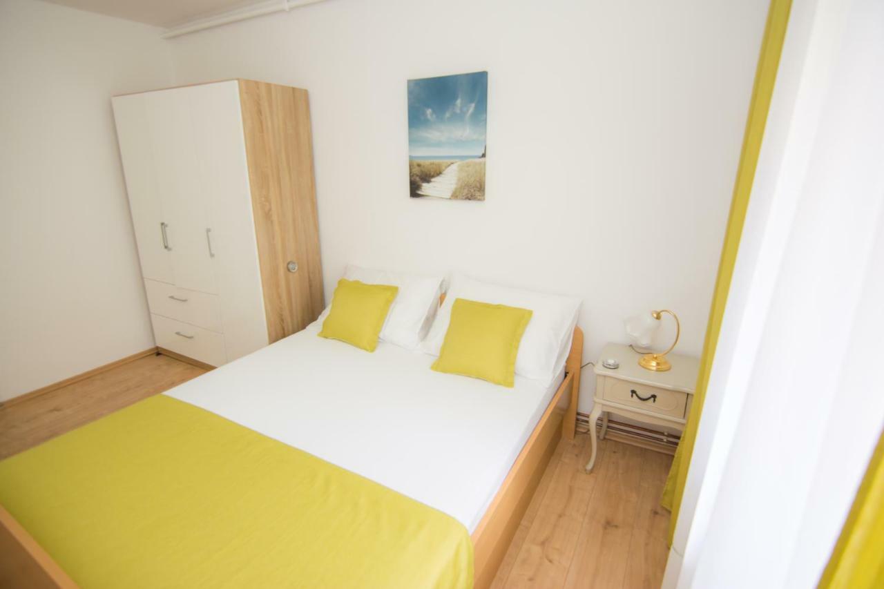 Apartment Vida - Amazing Place With Garden And Terrace Fiume Esterno foto